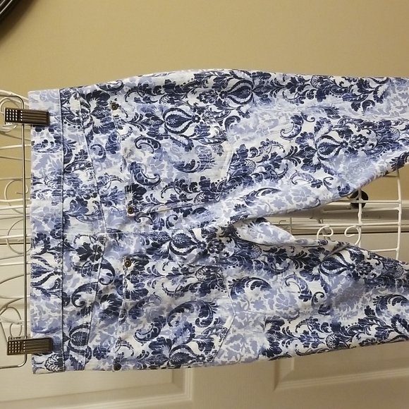 Hue blue and white leggings EUC size small - Picture 6 of 9